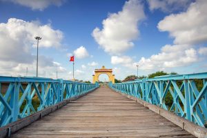 hue dmz tour