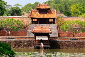 Hue city tour easy rider